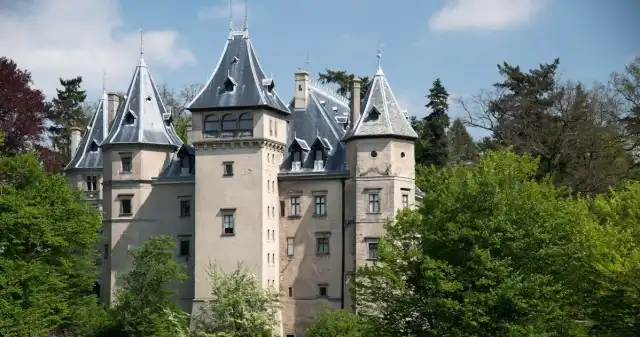 Miejsce jak z bajki. I to dosłownie. To tutaj kręcono Akademię Pana Kleksa Akademia, Pana, Kleksa, kultowa, książka, Jana, Brzechwy, doczekała, kolejnej, ekranizacji, przystało, bajkową, opowieść, powsta Miejsce jak z bajki. I to dosłownie. To tutaj kręcono Akademię Pana Kleksa