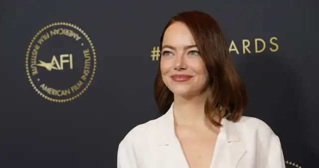 Emma, Stone, obecnie, jedna, najpopularniejszych, aktorek, Hollywood, Jest, doceniana, tylko, swój, talent, również, wyczucie, s Postawiła na biel i czerń i zachwyciła klasą. Minimalizm w wydaniu Emmy Stone