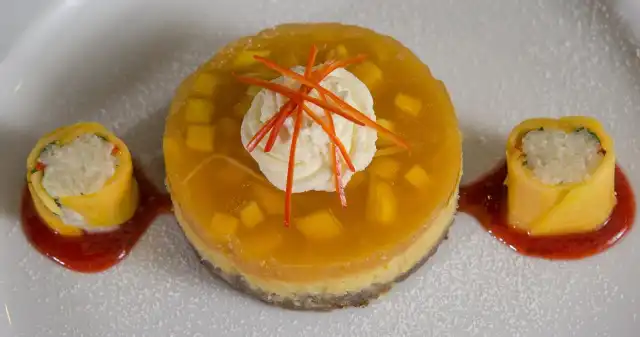 Kawowo-jęczmienny sernik z mango Mascarpone, pikantnym, wydaniu, sushi, mango, zaskoczą Kawowo-jęczmienny sernik z mango