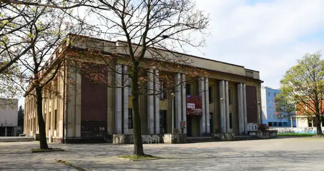 Perełka PRL-u do generalnego remontu. Dawne kino stanie się nowoczesnym muzeum Perełka, architektoniczna, PRLu, przejdzie, metamorfozę, budynku, dawnego, kina, Światowid, działa, obecnie, Muzeum, Nowej, Huty Perełka PRL-u do generalnego remontu. Dawne kino stanie się nowoczesnym muzeum