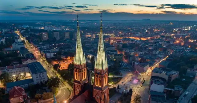 Zaskakujący lider walki ze smogiem w Polsce. Śląsk zdominował ranking Czystego Powietrza Zaskakujący lider walki ze smogiem w Polsce. Śląsk zdominował ranking Czystego Powietrza