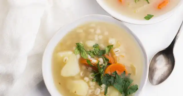 Sycąca zupa w kilka chwil kaszy, pęczak, możesz, przyrządzić, wiele, oryginalnych, pysznych, potraw, Wypróbuj, przepis, sycącą, zupę, całej, rodziny Sycąca zupa w kilka chwil