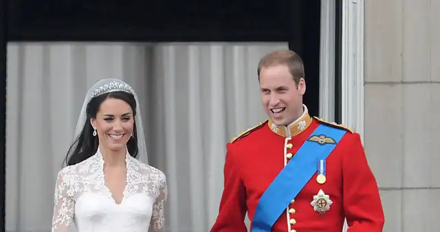 Kontrowersyjne zdjęcie Williama i Kate. Fani oniemieli Książę, księżna, Walii, pobrali, kwietnia, 2011, roku, okazji, swojej, rocznicy, ślubu, opublikowali, wyjątkowe, zaskakujące, zd Kontrowersyjne zdjęcie Williama i Kate. Fani oniemieli
