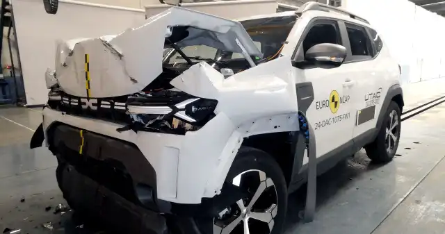 Fani, Dacii, Duster, mówić, mogą, ciążącym, modelem, fatum, najnowszej, serii, testów, zderzeniowych, Euro, NCAP, kolejna, gener Wpadka Dacii Duster w teście zderzeniowym. Ile gwiazdek Euro NCAP?