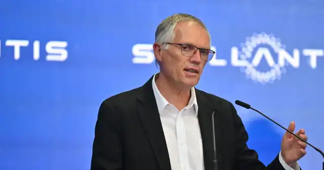 Szef koncernu grozi swoim markom. Jeśli nie zarabiają, można je zamknąć Stellantis, wątpienia, powodów, zadowolenia, jeśli, chodzi, wyniki, finansowe, pierwsze, półrocze, 2024, roku, najwidoczniej, ty Szef koncernu grozi swoim markom. Jeśli nie zarabiają, można je zamknąć