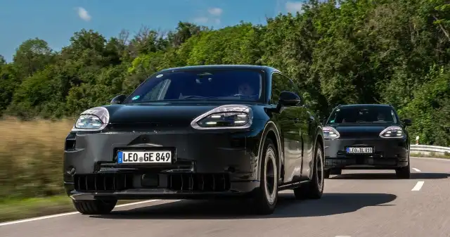 Porsche: Cayenne tylko na prąd. Też Porsche: Cayenne z silnikiem spalinowym Porsche, dość, mocno, zainwestowało, elektromobilność, czego, najlepszym, dowodem, jest, fakt, nowa, generacja, najlepiej, sprze Porsche: Cayenne tylko na prąd. Też Porsche: Cayenne z silnikiem spalinowym