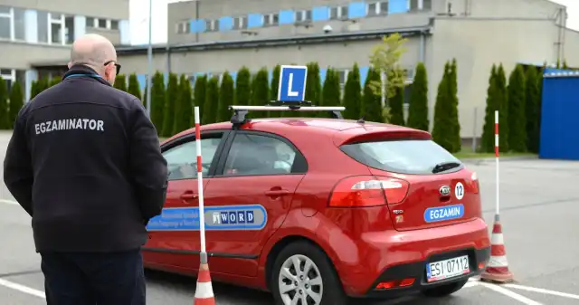 Gdzie najłatwiej zdać egzamin na prawo jazdy? Jedno miasto się wyróżnia Państwowy, egzamin, prawo, jazdy, wygląda, identycznie, każdym, WORDów, mimo, różnice, między, zdawalnością, poszczególnych, mia Gdzie najłatwiej zdać egzamin na prawo jazdy? Jedno miasto się wyróżnia