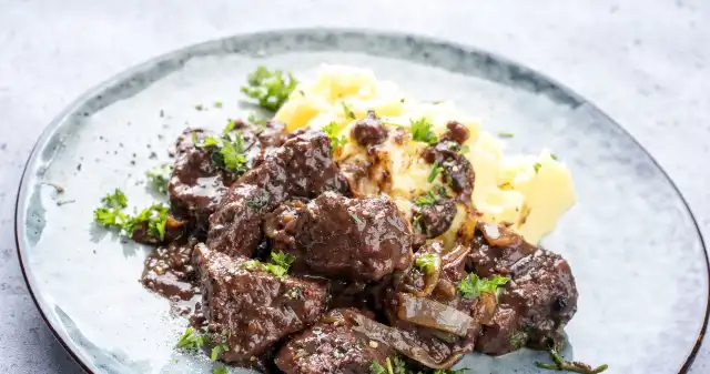 Mięso, odrobiną, miodu, naturalny, słodki, dodatek, świetnie, komponuje, wytrawnymi, daniami, Spróbuj, ciesz Tak przyrządzona wątróbka smakuje wspaniale