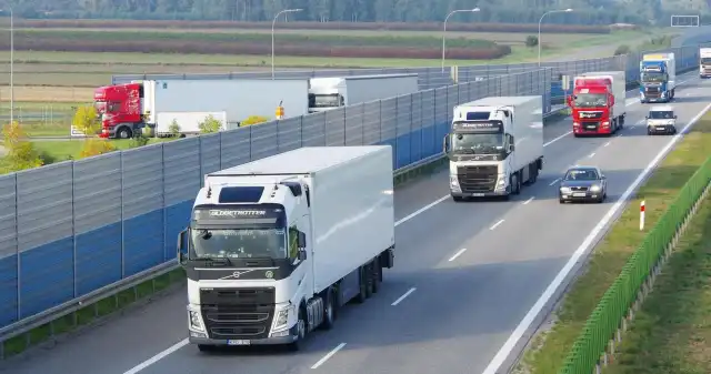 2026, roku, resort, pracy, planuje, wprowadzić, nową, definicję, minimalnego, wynagrodzenia, według, której, płaca, minimalna, b Chaos w branży transportowej. Wzrosną koszty działalności firm