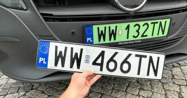 Niektórzy kierowcy za przerejestrowanie auta zapłacą mniej Przerejestrowanie, auta, jest, konieczne, tylko, wtedy, pojazd, zmienia, właściciela, wyniku, sprzedaży, zawsze, wchodzi, przykł Niektórzy kierowcy za przerejestrowanie auta zapłacą mniej
