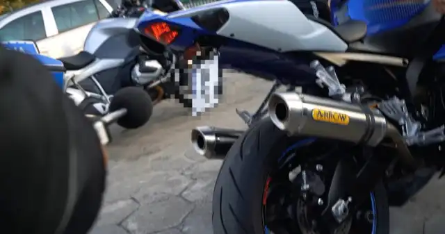Nie tylko samochód Kaczyńskiego. Nie ma litości dla zbyt ciemnych szyb Mandaty, wystawili, warszawscy, policjanci, kierowcom, motocyklistom, podczas, trwającej, tydzień, akcji, Ciche, Miasto, celowni Nie tylko samochód Kaczyńskiego. Nie ma litości dla zbyt ciemnych szyb