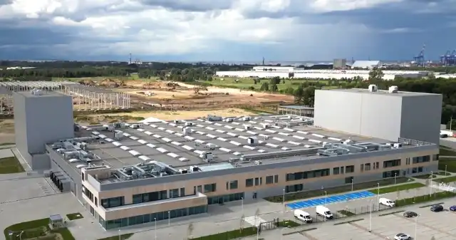 Producent baterii rozpoczyna zwolnienia. Co z polskim oddziałem? Szwedzki, producent, akumulatorów, Northvolt, poinformował, konieczności, przeprowadzenia, restrukturyzacji, celu, optymalizacji Producent baterii rozpoczyna zwolnienia. Co z polskim oddziałem?