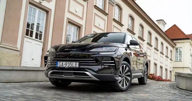 Nowy SUV z Chin już w Polsce. Przejedzie 1080 km na jednym baku Wisłą, zadebiutowała, właśnie, chińska, nowość, polskiej, oferty, marki, dołącza, Seal, czyli, hybrydowy, napędem, typu, plugin, Nowy SUV z Chin już w Polsce. Przejedzie 1080 km na jednym baku