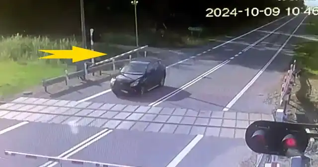Opadały rogatki, a ona nawet nie zwolniła. Kara była sroga Wysokim, mandatem, punktami, karnymi, została, ukarana, kobieta, która, hamowania, przejechała, przez, przejazd, kolejowy, który Opadały rogatki, a ona nawet nie zwolniła. Kara była sroga