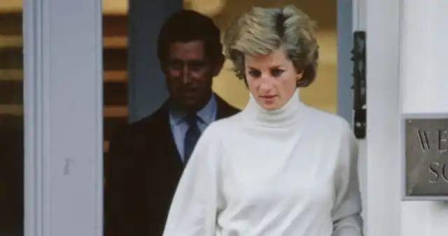 Księżna Diana nosiła ten hit lata temu. Dziś znów jest modny Księżna, Diana, lata, temu, była, ikoną, mody, dziś, wiele, elementów, garderoby, jest, wciąż, topie, roku, hitem, jesiennych, s Księżna Diana nosiła ten hit lata temu. Dziś znów jest modny