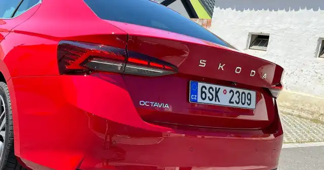 Czy nadal opłaca się zarejestrować auto w Czechach? Ile można zaoszczędzić? polskich, drogach, można, spotkać, wiele, samochodów, które, mimo, mają, czeskie, tablice, użytkowane, przez, kierowców, głównie Czy nadal opłaca się zarejestrować auto w Czechach? Ile można zaoszczędzić?