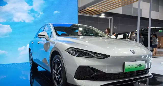 Nowe MG pali 2,5 l na 100 km. W Chinach kosztuje 69 tys. zł Roewe, trafiło, właśnie, Księgi, Rekordów, Guinessa, jako, najoszczędniejsza, hybryda, plugin, świecie, model, bratniej, marki, Nowe MG pali 2,5 l na 100 km. W Chinach kosztuje 69 tys. zł