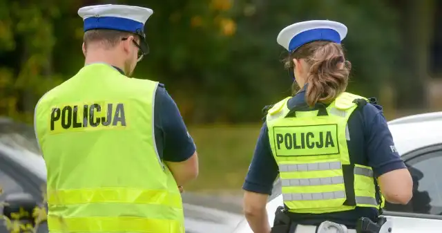Rząd wkurzył się na piratów drogowych. Nowe przepisy i kary Przedstawiciele, rządu, przedstawili, propozycje, zmian, prawie, które, mają, uderzyć, piratów, drogowych, Będzie, można, łatwie Rząd wkurzył się na piratów drogowych. Nowe przepisy i kary