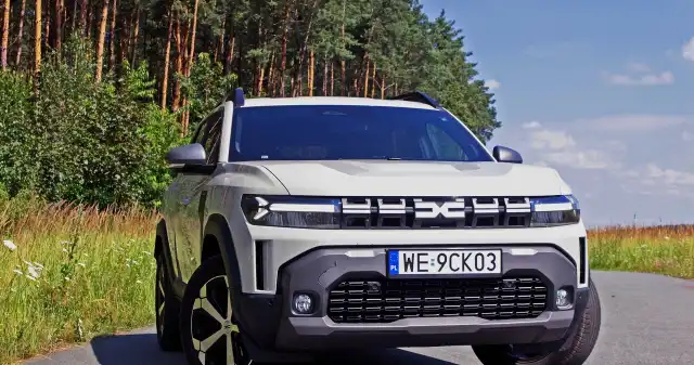 Bez poduszek, wspomagania kierownicy i ręcznego - nowa Dacia ma poważny problem Dziesiątki, tysięcy, właścicieli, Dacii, Duster, otrzymało, niebawem, otrzyma, wezwanie, serwisu, związku, wykrytą, wadą, fabryc Bez poduszek, wspomagania kierownicy i ręcznego - nowa Dacia ma poważny problem