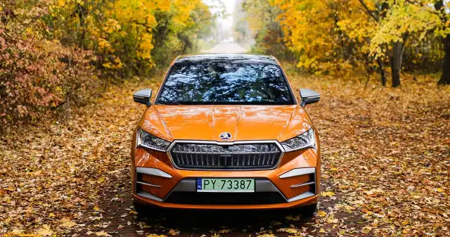 Nasza, długodystansowa, Skoda, Enyaq, przemierza, Polskę, wzdłuż, wszerz, choć, najczęściej, jeździmy, mieście, gdzie, zużycie,  Skodą Enyaq dojedziesz znad morza do Poznania. Realny zasięg to 350 km