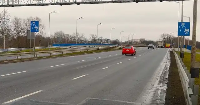  Odcinkowy pomiar prędkości na Al. Jana III Sobieskiego we Wrocławiu już działa