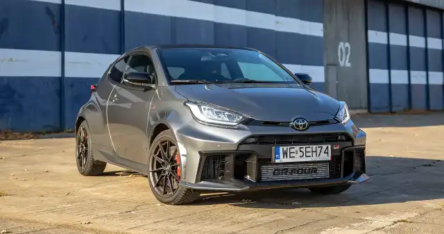 Toyota GR Yaris jest szybka, mocna i nie dla każdego. Gruby portfel to za mało Toyota GR Yaris jest szybka, mocna i nie dla każdego. Gruby portfel to za mało