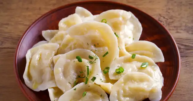 Grzybowy farsz i uszka. Przepis jak u mamy Pachnące, lasem, grzyby, zbieramy, późnym, latem, jesienią, zrobić, nich, pyszne, sosy, zupy, albo, prostu, wysuszyć, dodawać, z Grzybowy farsz i uszka. Przepis jak u mamy