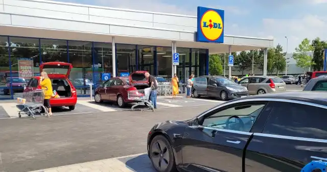  Lidl wprowadza nowe zasady. Do 5 tys. zł kary za parkowanie