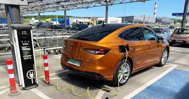  Prawda o samochodach elektrycznych. Media unikają tematu