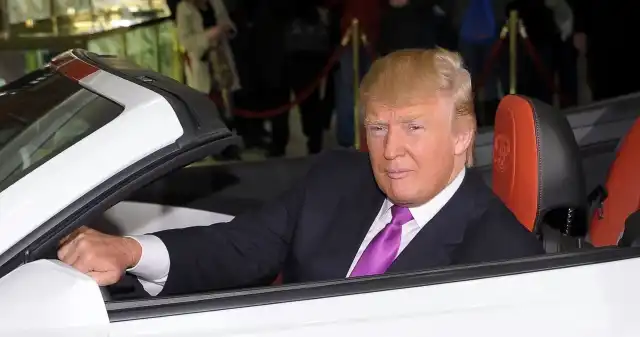 Jakie samochody ma Donald Trump? Jeden z modeli ma nazwę od nazwiska nowego prezydenta Jakie samochody ma Donald Trump? Jeden z modeli ma nazwę od nazwiska nowego prezydenta