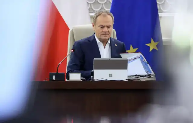 Donald Tusk odniósł się do słów Barbary Nowackiej o polskich obozach Donald Tusk odniósł się do słów Barbary Nowackiej o polskich obozach