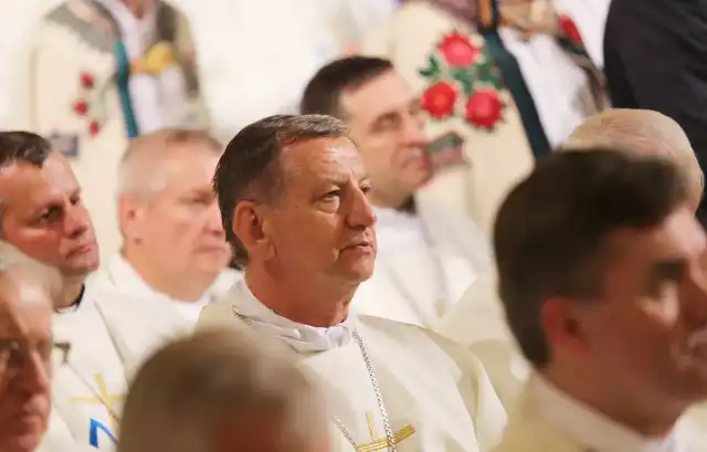 Abp Guzdek: Często słyszymy powiedzenie czasy są trudne. Zawsze były, są i będą czasy trudne Abp Guzdek: Często słyszymy powiedzenie czasy są trudne. Zawsze były, są i będą czasy trudne