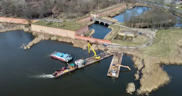  Regulacja Odry była nielegalna. Możliwe, że konieczne będą rozbiórki