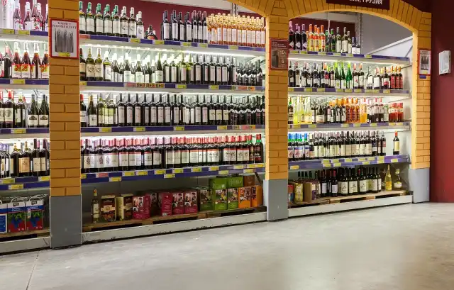 Alkotubki znikają ze sklepów. Ważny komunikat resortu rolnictwa Alkotubki znikają ze sklepów. Ważny komunikat resortu rolnictwa