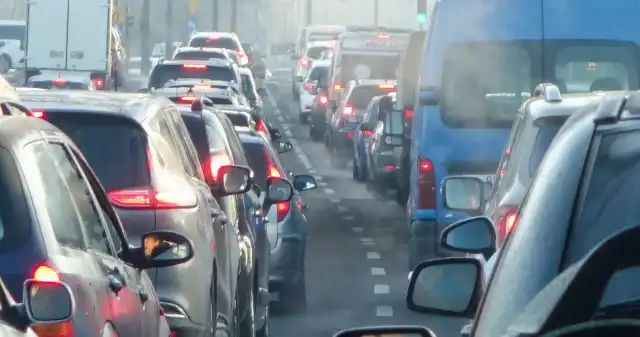  Znaleźli prosty sposób na korki. Po jednej decyzji z miasta zniknęło milion aut