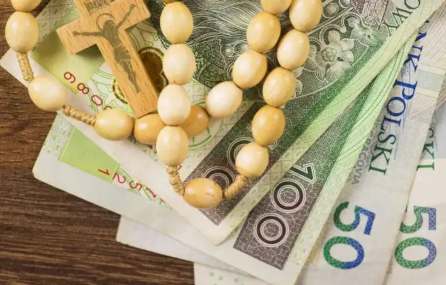 Rząd uszczuplił Fundusz Kościelny. Miliony złotych powędrują gdzie indziej Rząd uszczuplił Fundusz Kościelny. Miliony złotych powędrują gdzie indziej