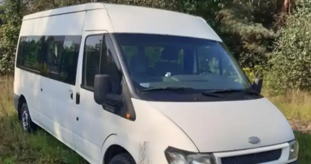  Chcesz tani samochód, jedź do Krakowa. Tylko 1 tys. zł za wojskowe auto