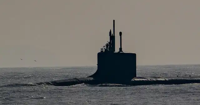  Załadowane setkami kontenerów. Amerykanie śledzą ruchy Rosjan na kluczowym morzu