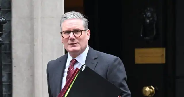  Kolejny kraj walczy z nielegalną migracją. Temat zyskuje ogromne poparcie w Wielkiej Brytanii