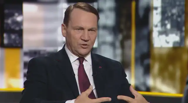 Sikorski o inwestycji w przyszłość. Marzę o dolinie dronów Sikorski o inwestycji w przyszłość. Marzę o dolinie dronów