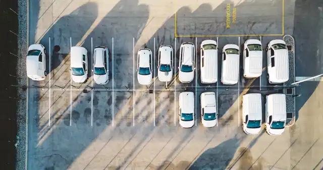 Najdroższe parkowanie na świecie? Ktoś zostawił auto przy lotniku, licznik bije Najdroższe parkowanie na świecie? Ktoś zostawił auto przy lotniku, licznik bije